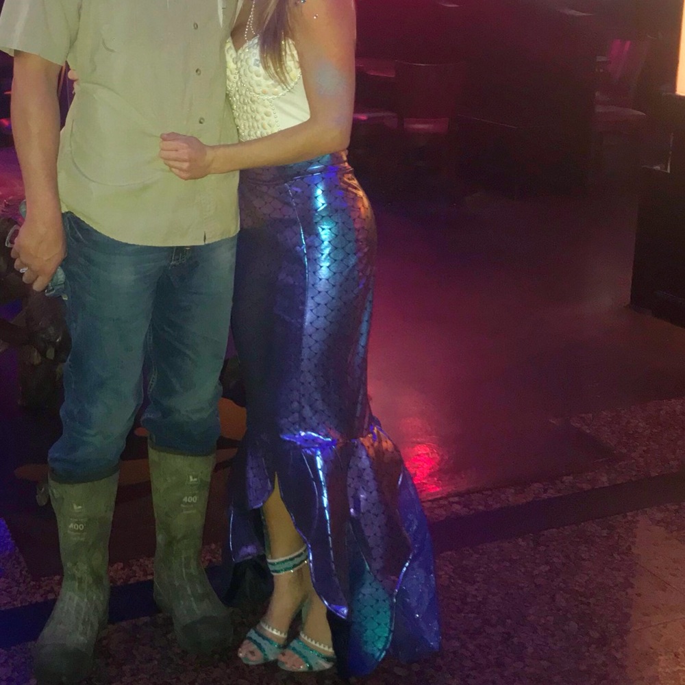Mermaid Costume LIKE NEW 🍂👻 - Picture 1 of 8